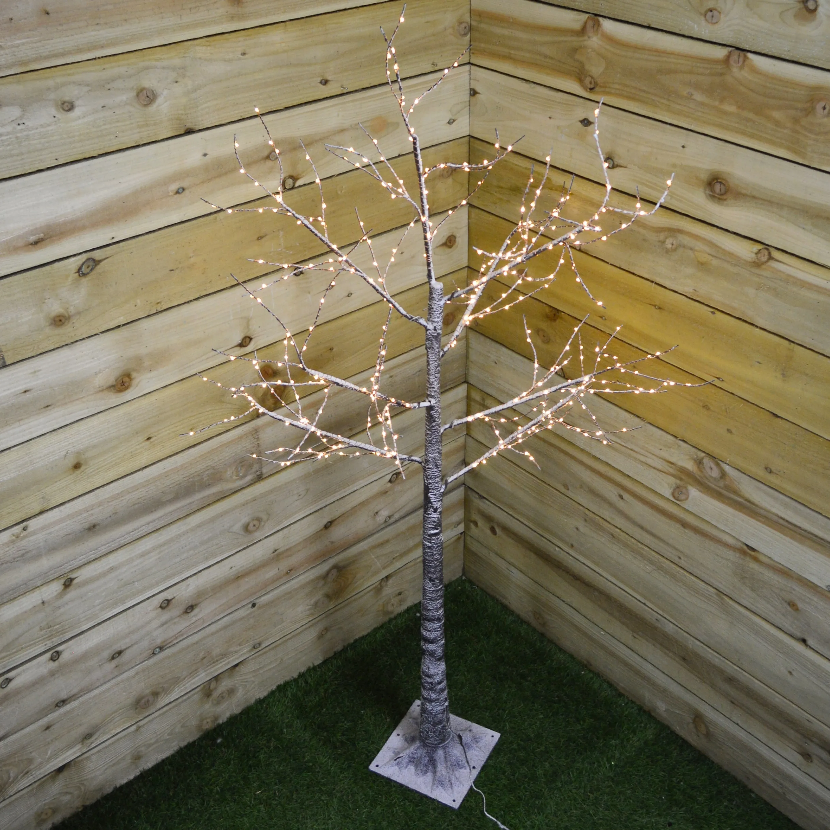 1.5m Indoor & Outdoor Christmas Deco Tree With 400 Warm White LED Lights