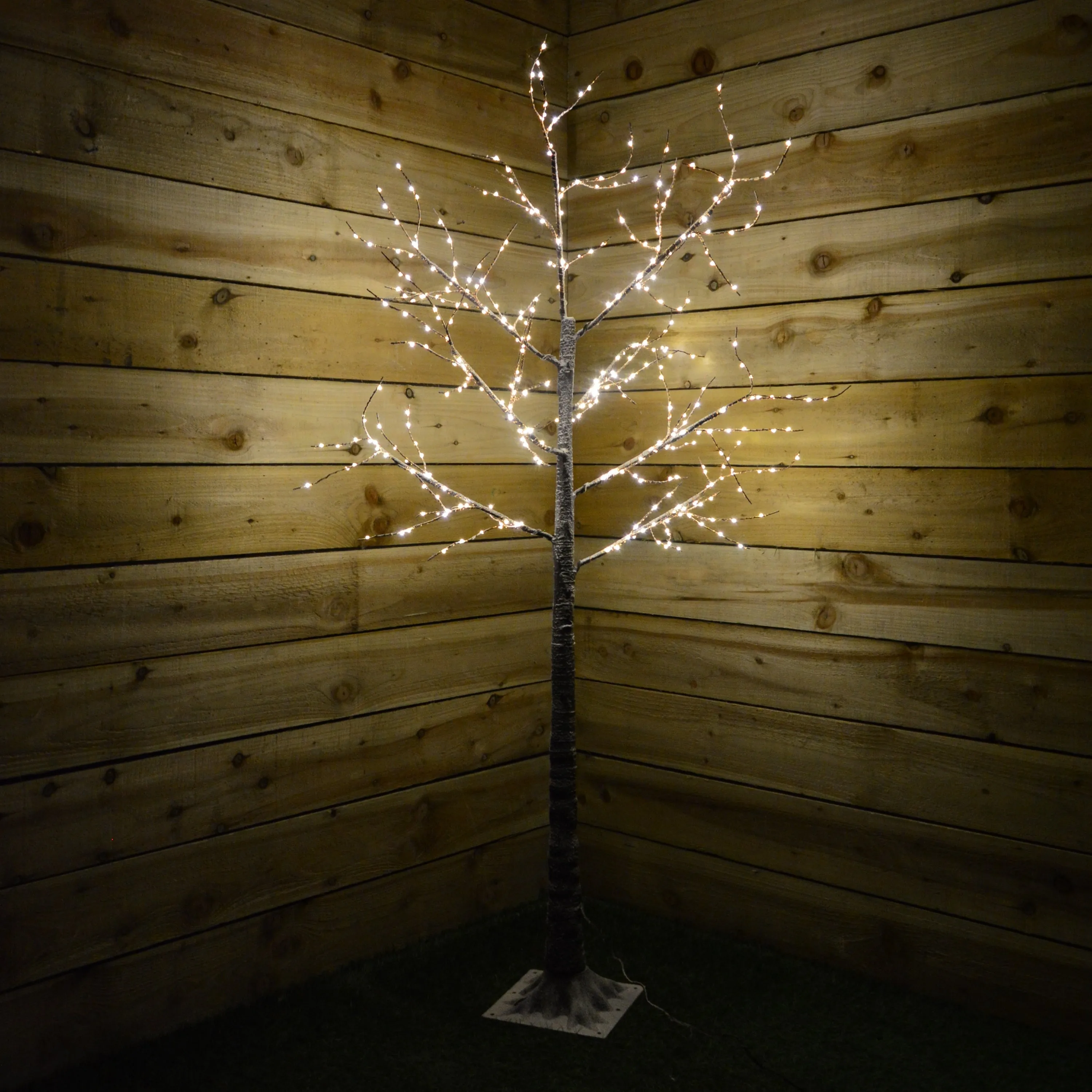 1.5m Indoor & Outdoor Christmas Deco Tree With 400 Warm White LED Lights