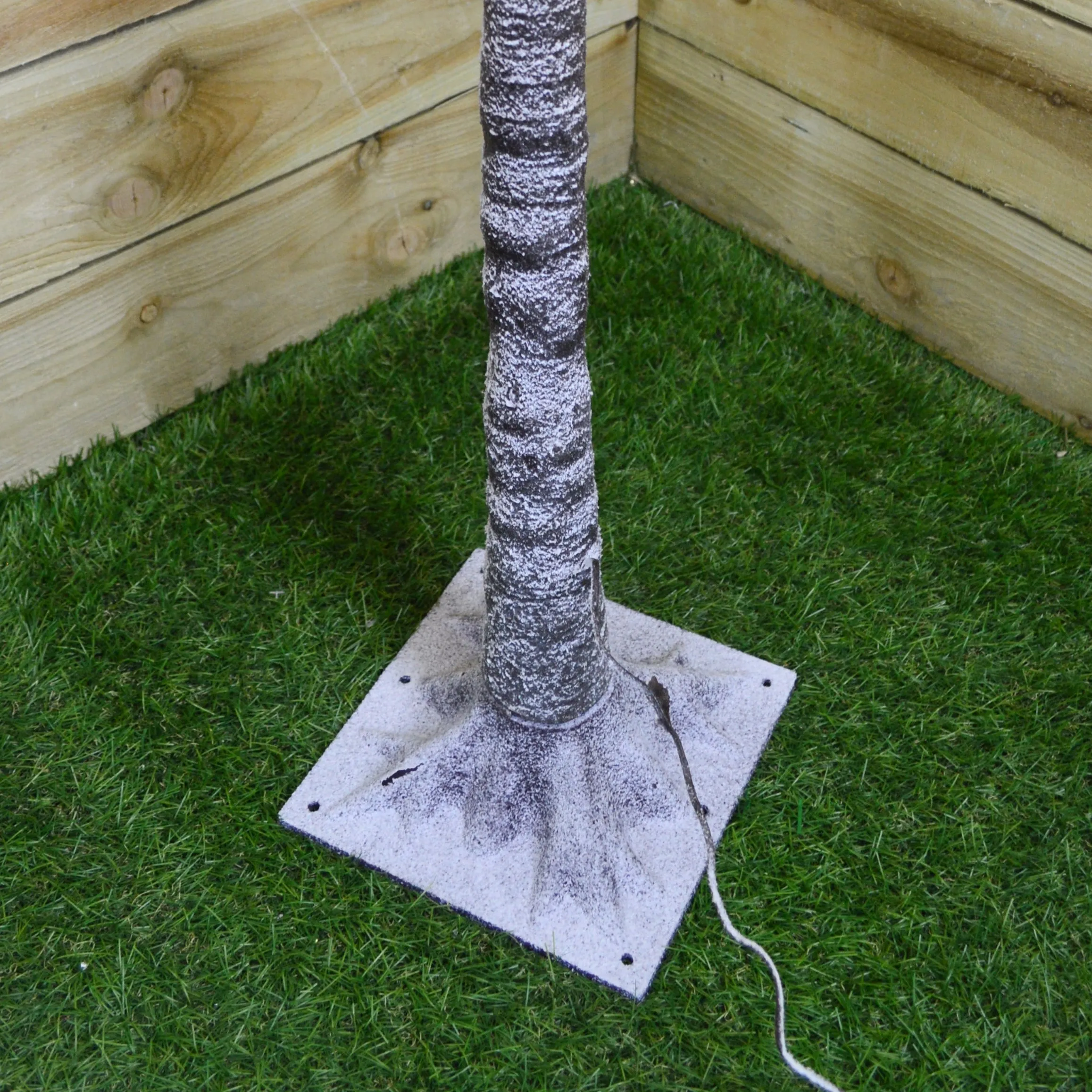 1.5m Indoor & Outdoor Christmas Deco Tree With 400 Warm White LED Lights