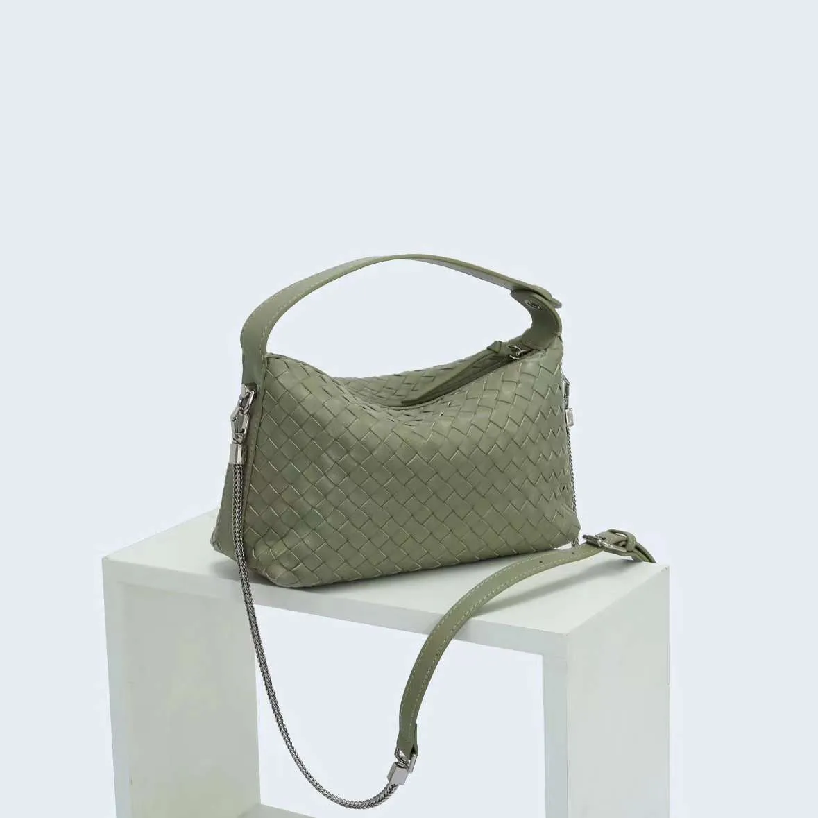 2024 Summer Collection: Luxurious Lambskin Woven Handbag for Women |  Handcrafted Versatile Vintage-Inspired Shoulder Crossbody Bag