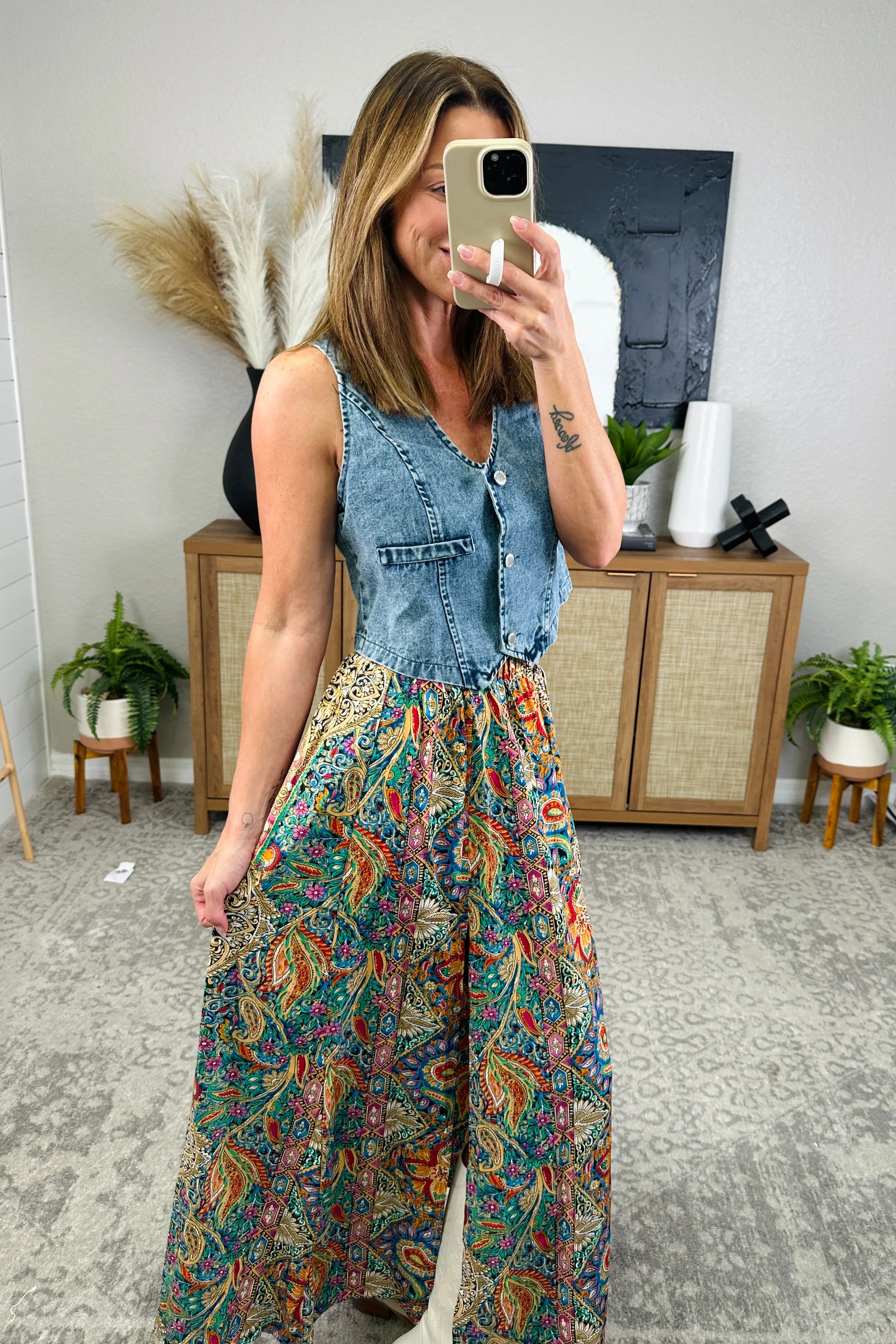 Buttoned V-Neck Denim Top WH
