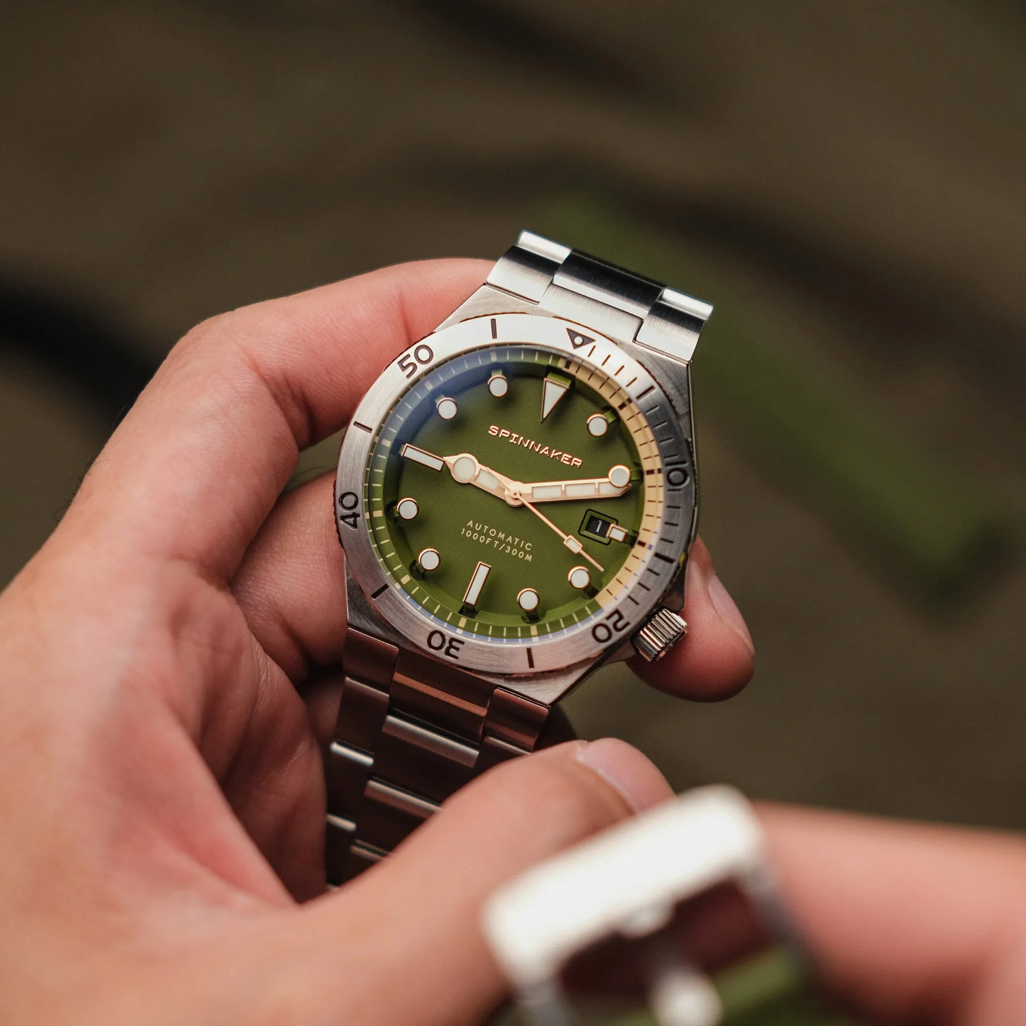 DARK OLIVE