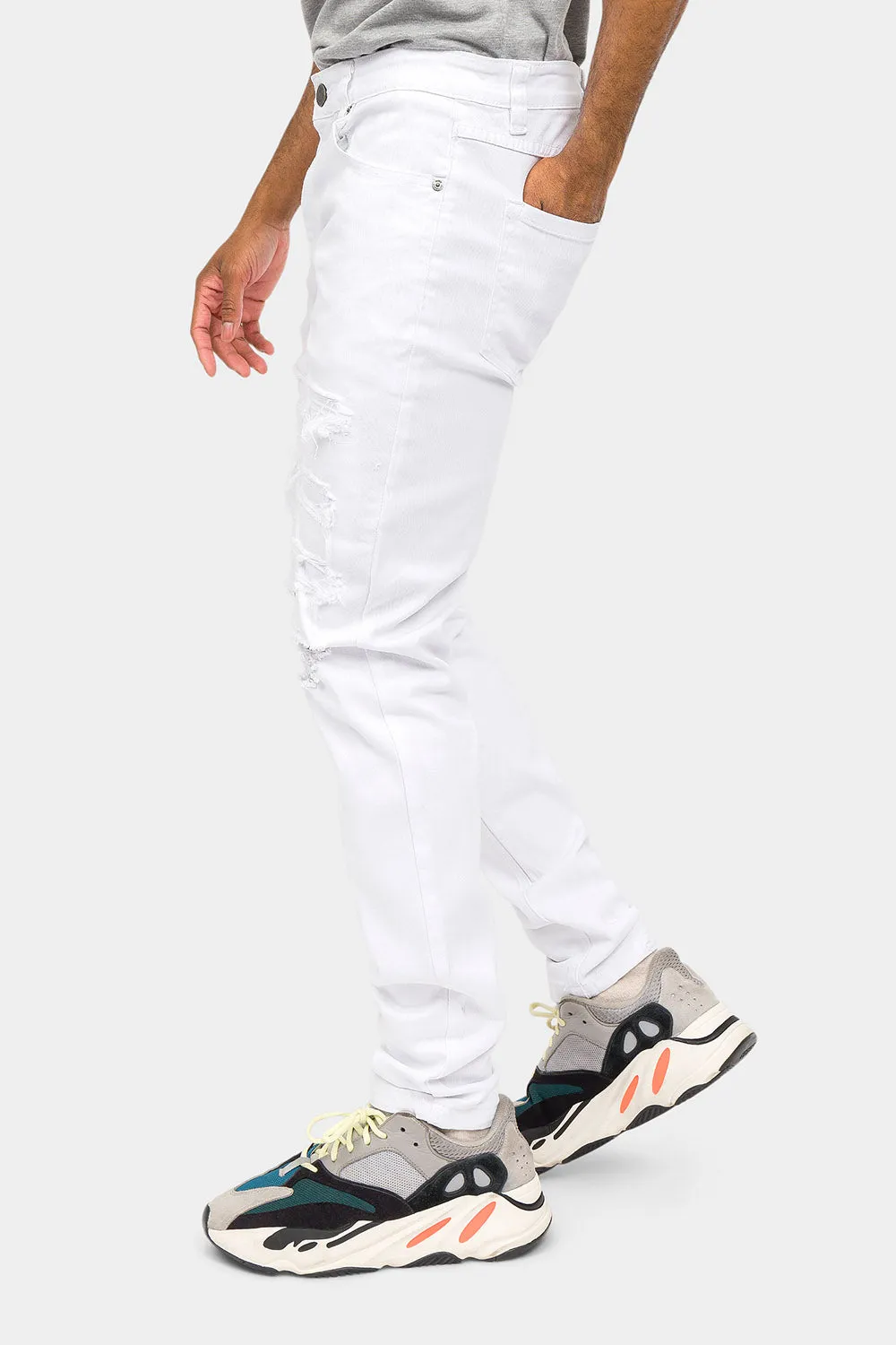 Distressed Solid Color Slim Fit Jeans