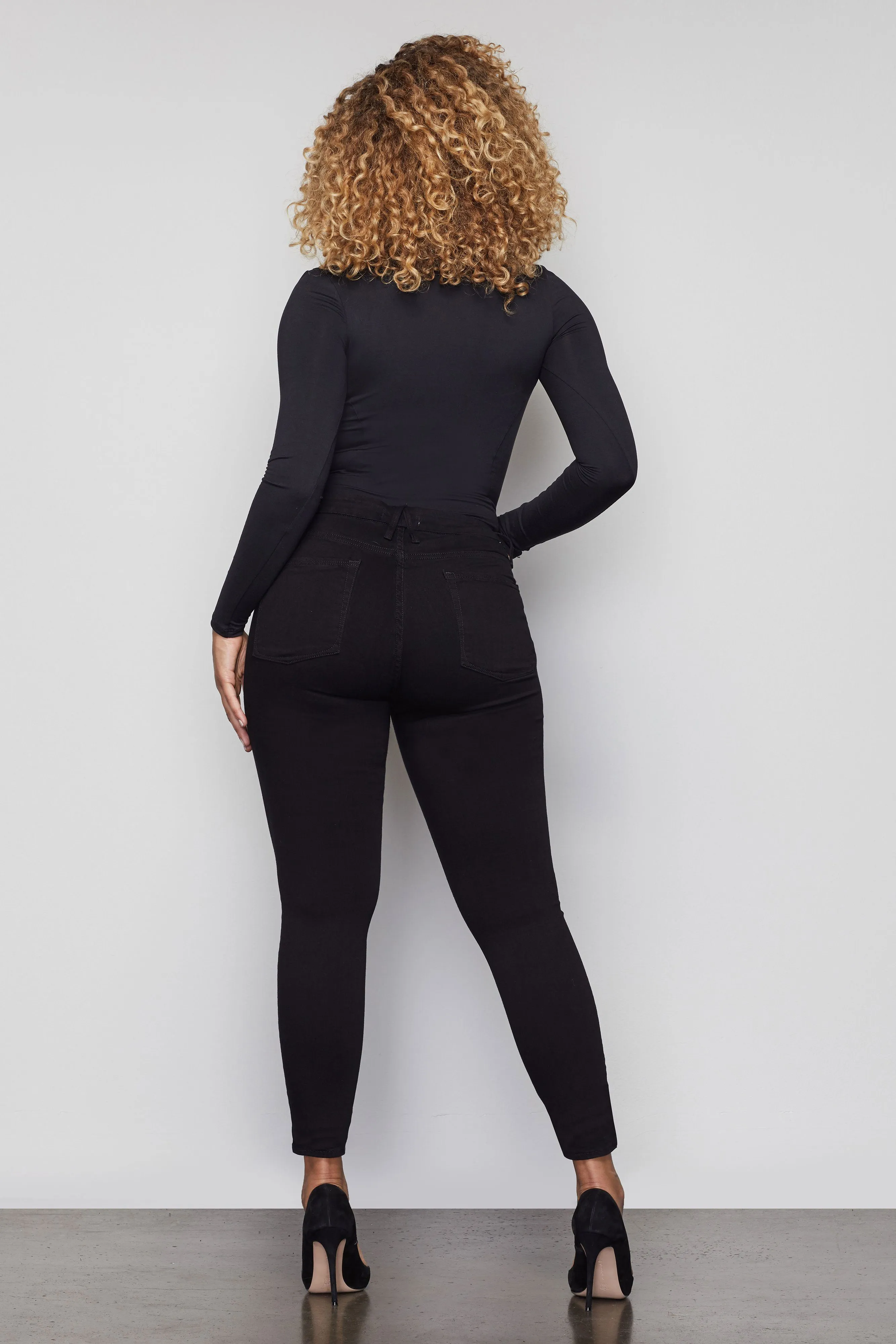 GOOD LEGS CROP | BLACK001
