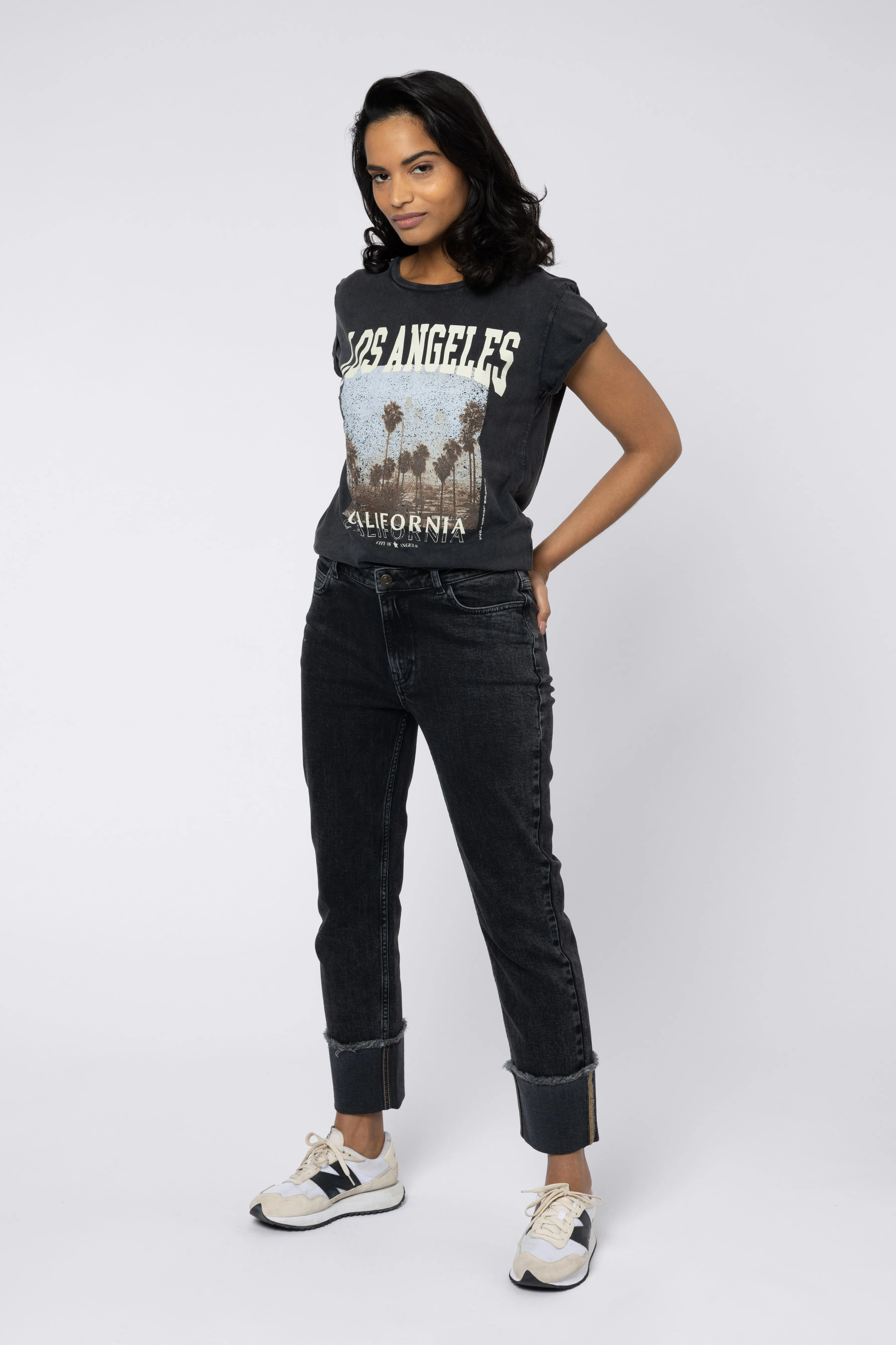 LOS ANGELES NEAT FIT T-SHIRT