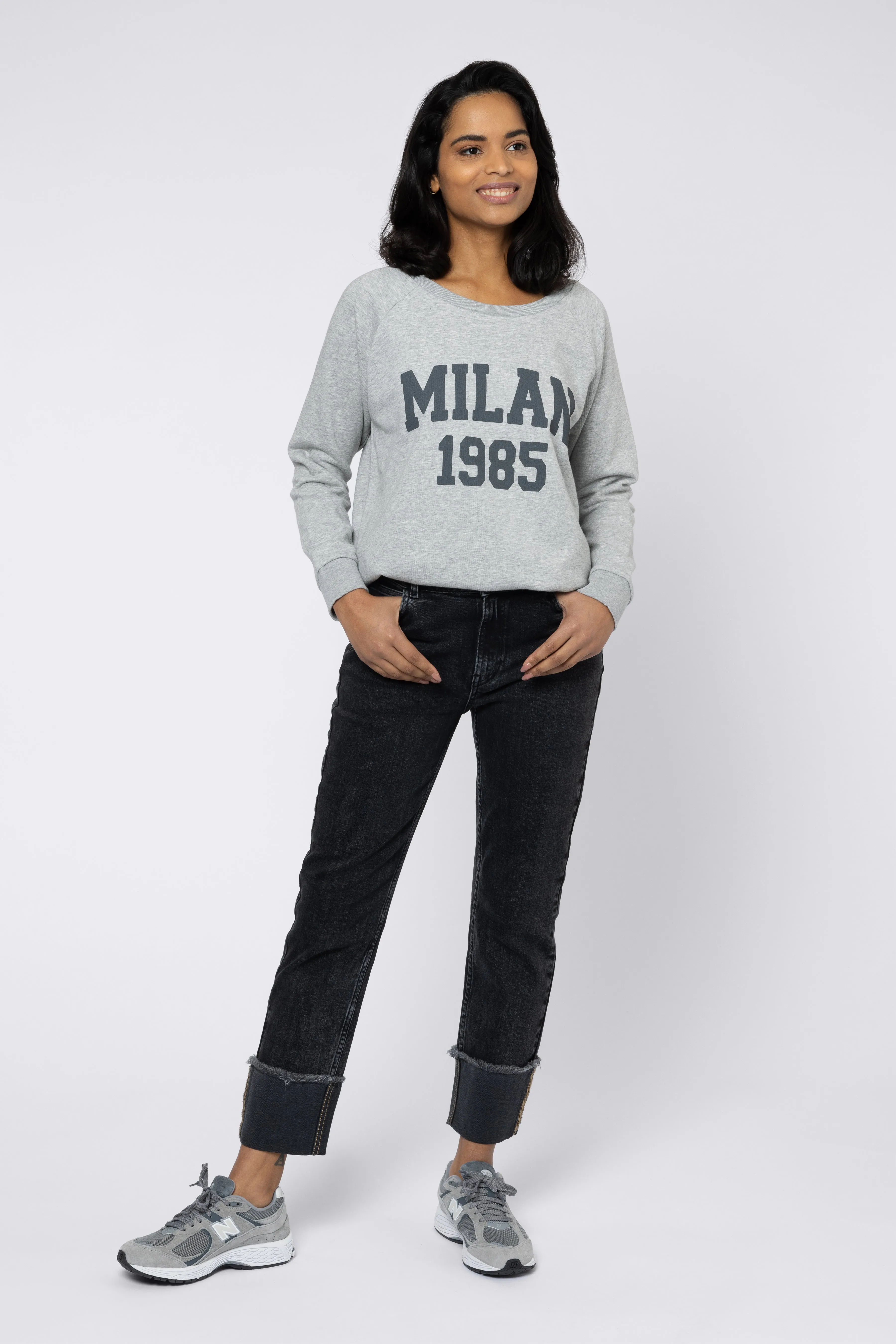 SARAH STRAIGHT LEG JEANS ( WASHED BLACK)