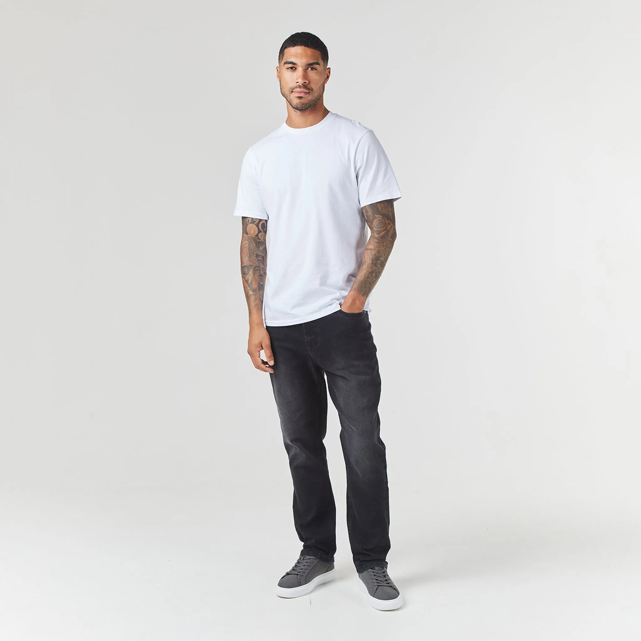 Straight Leg Denim Jean | Black Wash