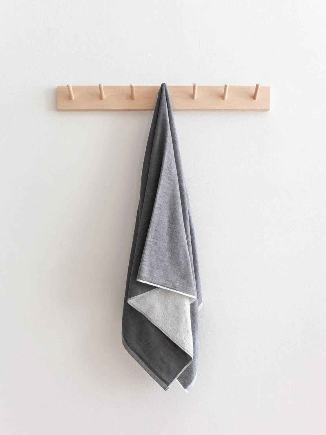 Two-Tone Chambray Towel, Black 2