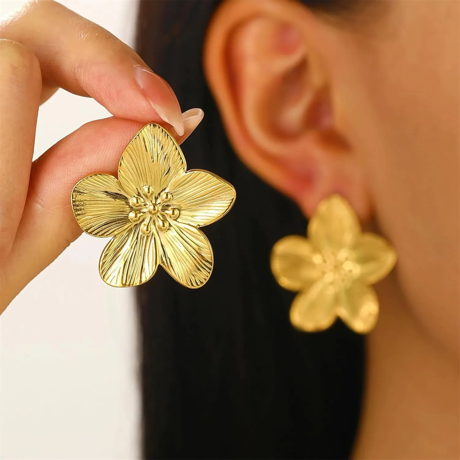 WCRAZYE Flower Stud Earrings for Women Exaggerated Boho 14k Gold Silver Daisy Floral Flowers Studs Earrings Summer Spring Fancy Wedding Party Statement Jewelry