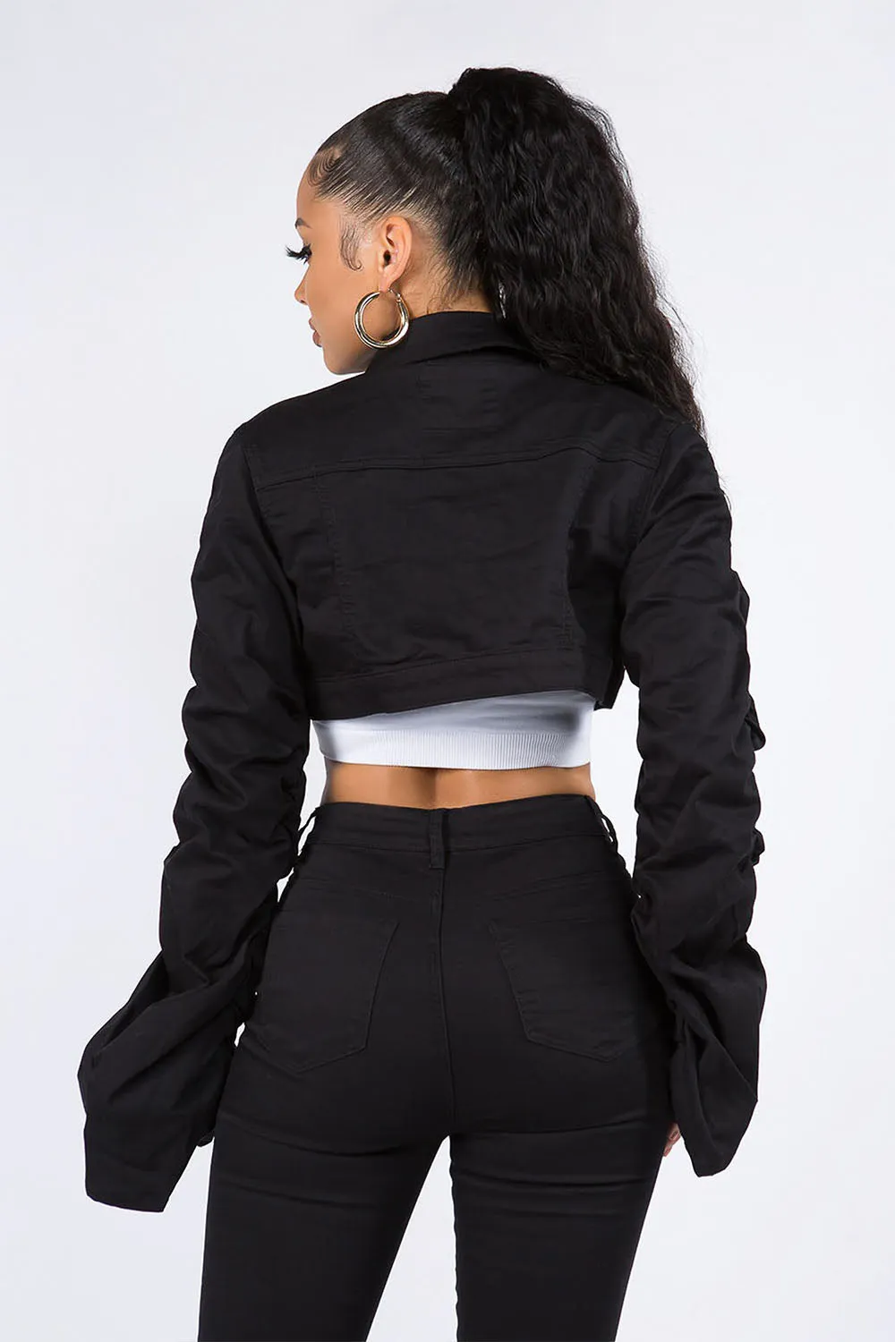 Women's Scrunched Bungee Sleeve Cropped Denim Jacket