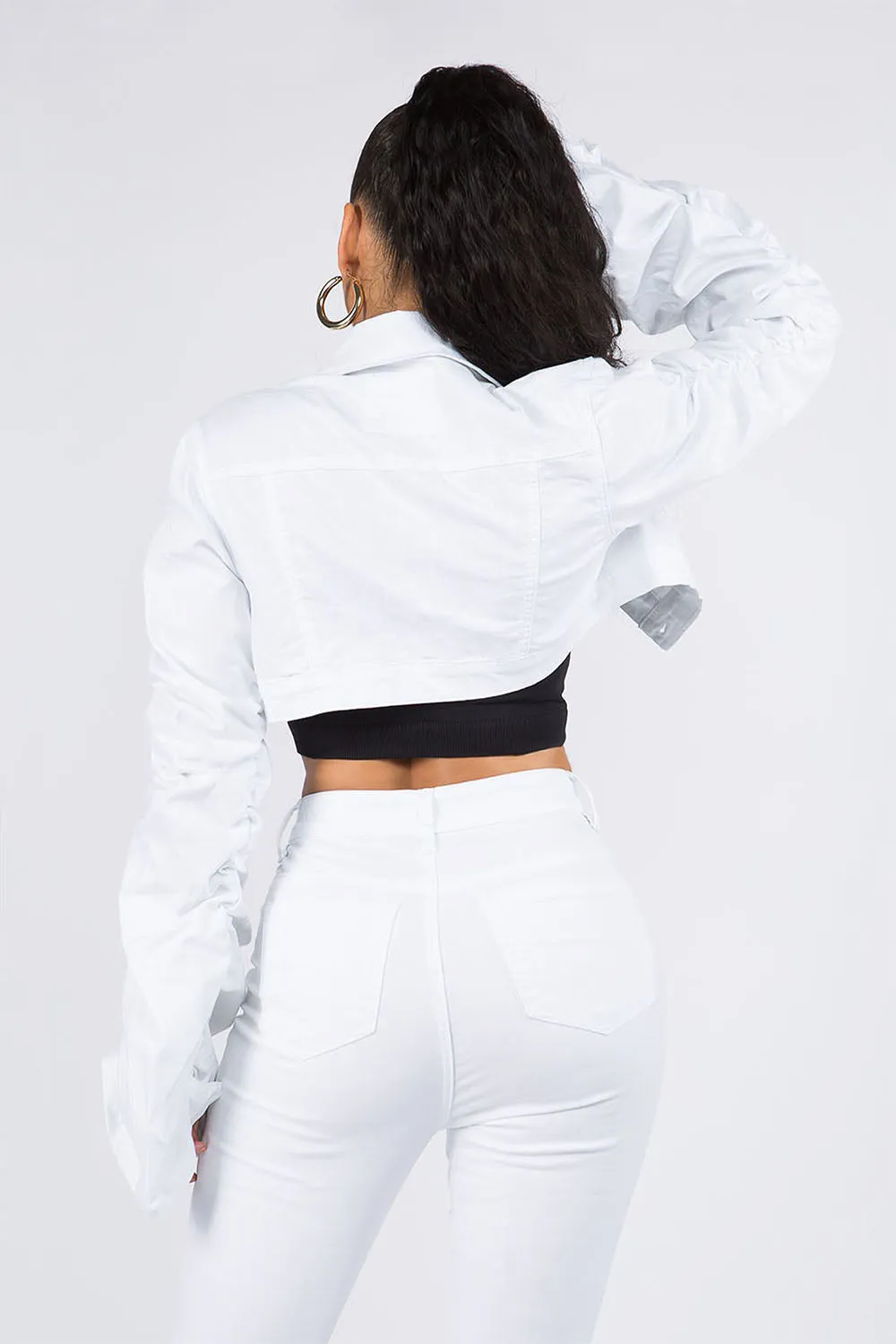 Women's Scrunched Bungee Sleeve Cropped Denim Jacket